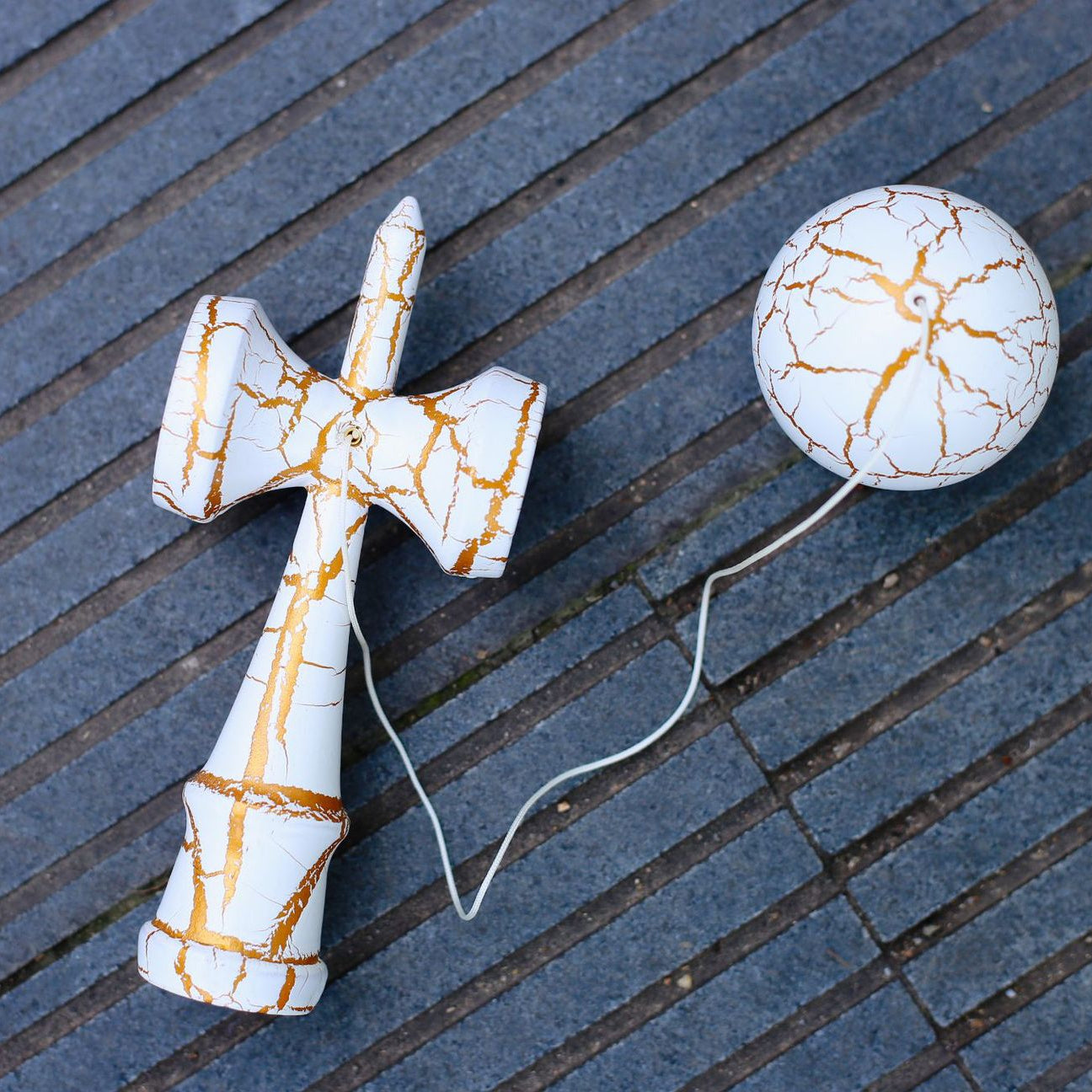 Jade Kendama – Light Gold && Dark Gold